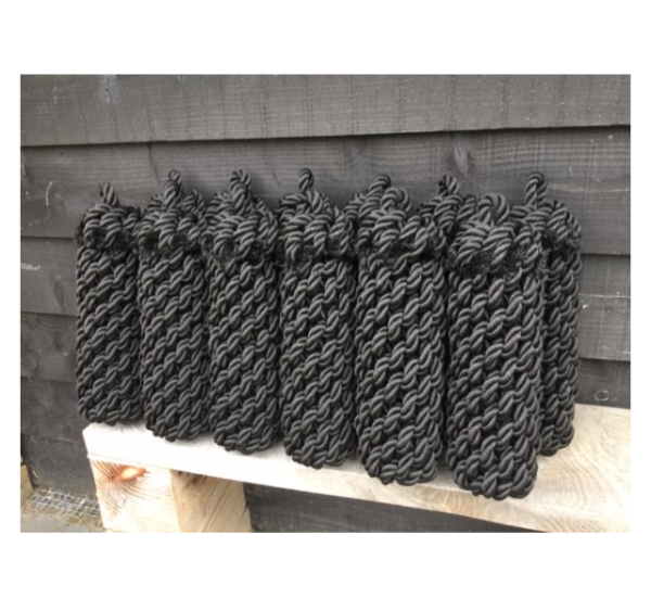 Handgeknoopte touwfender-ropefender-stootwil van touw Ø ongeveer 12 cm zwart